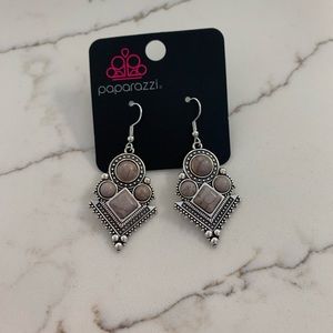 🐣Paparazzi earrings